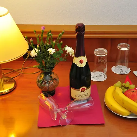 Brocki's Stadt Hamburg ホテル パルヒム